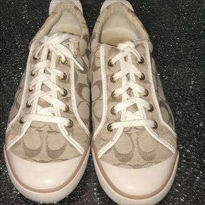 COACH SNEAKERS WOMANS size 9 gold/neutral